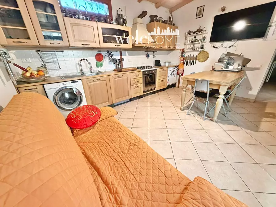 Immagine 5 di Appartamento in vendita  a Campi Bisenzio