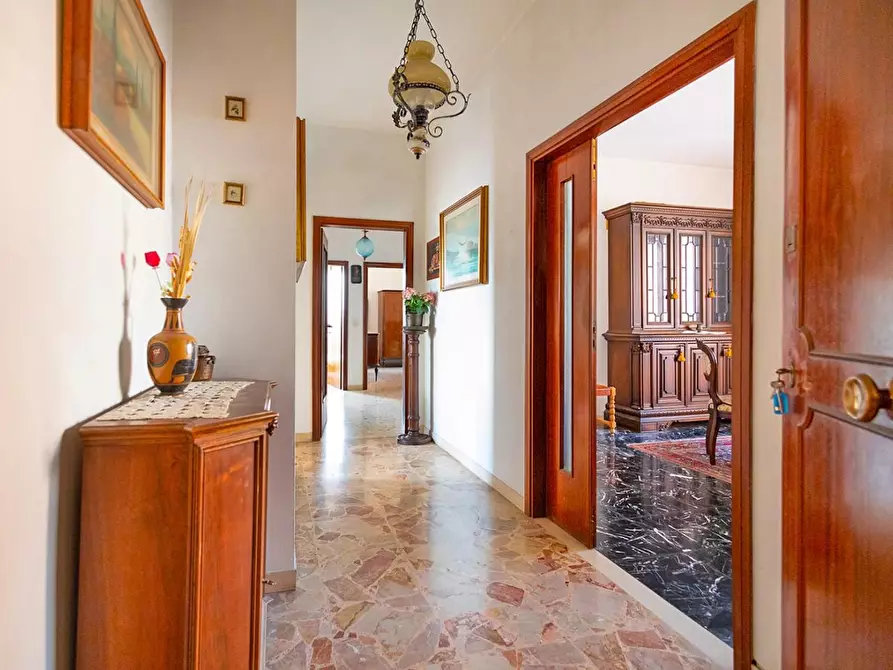 Immagine 1 di Appartamento in vendita  a Cascina