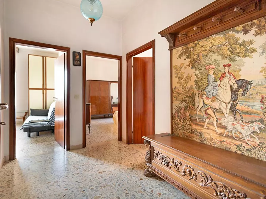 Immagine 10 di Appartamento in vendita  a Cascina