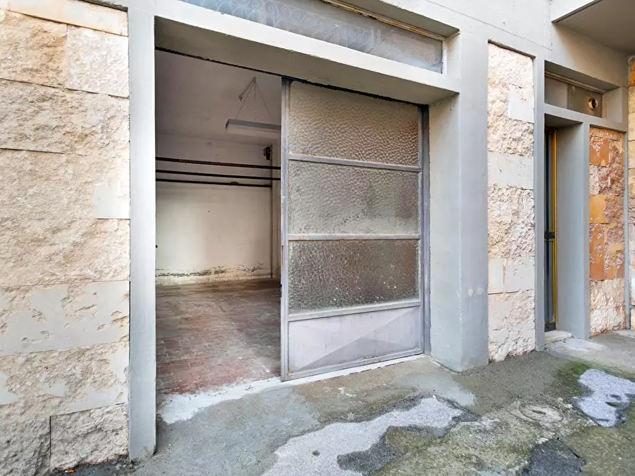 Immagine 22 di Appartamento in vendita  a Cascina