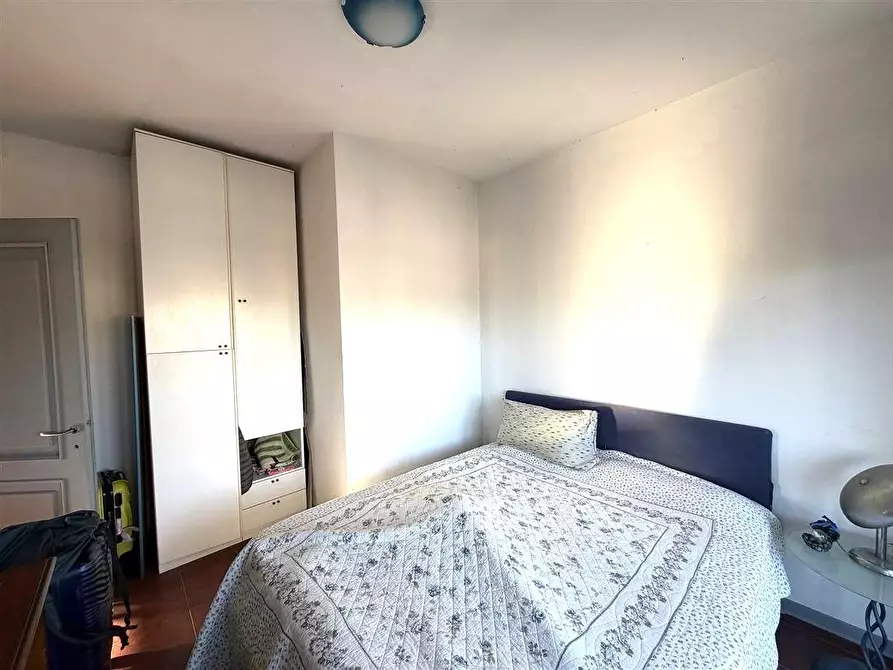 Immagine 11 di Mansarda in vendita  a Massa