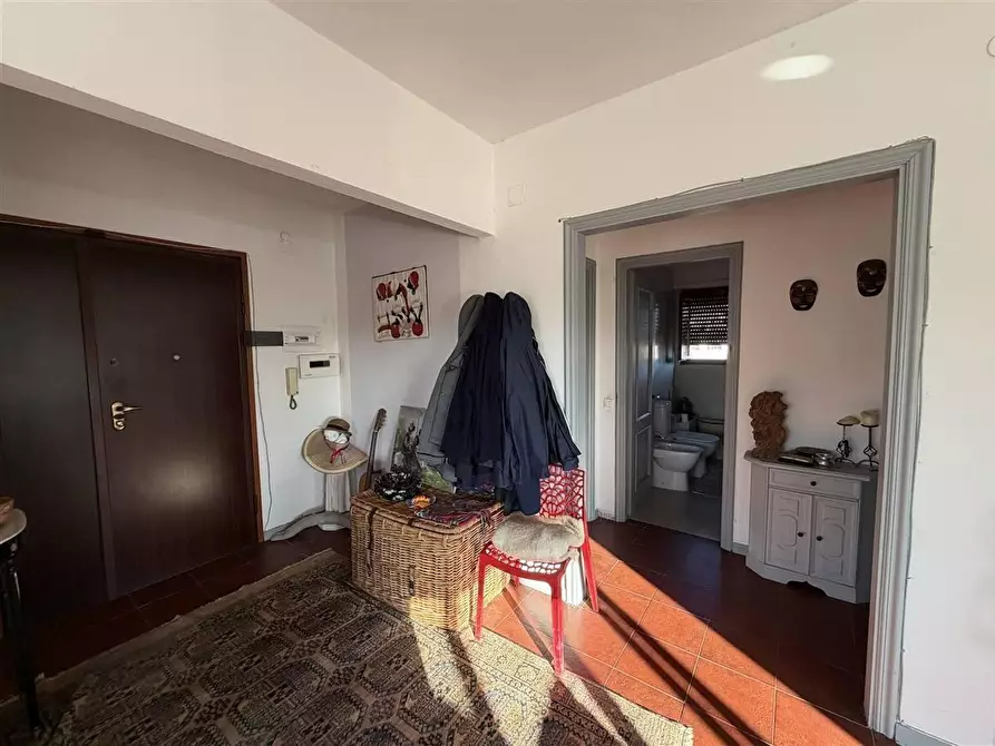 Immagine 6 di Mansarda in vendita  a Massa