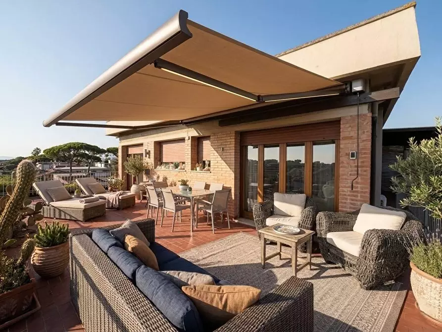 Immagine 17 di Mansarda in vendita  a Massa