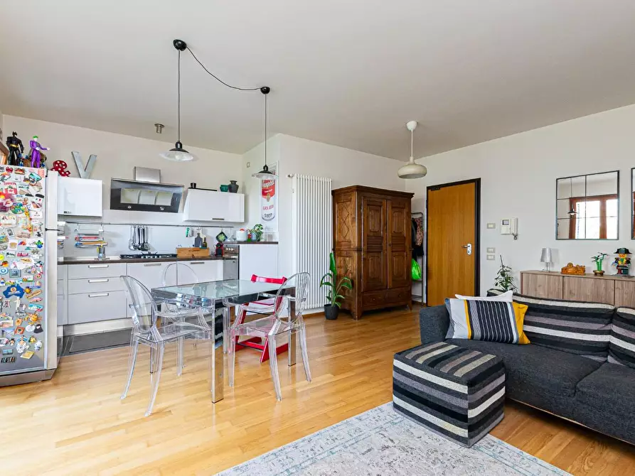 Immagine 10 di Appartamento in vendita  a Pontedera