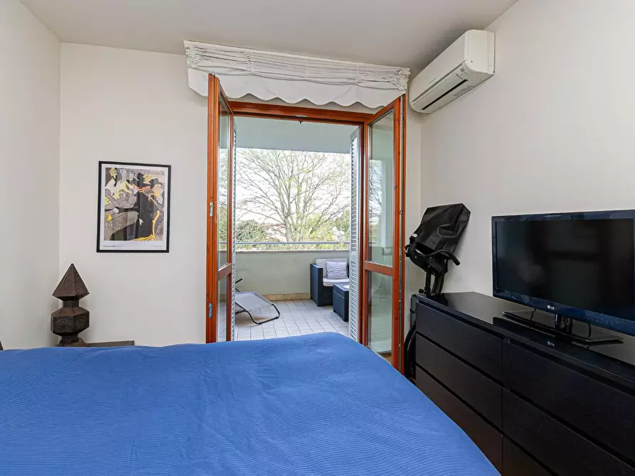 Immagine 22 di Appartamento in vendita  a Pontedera