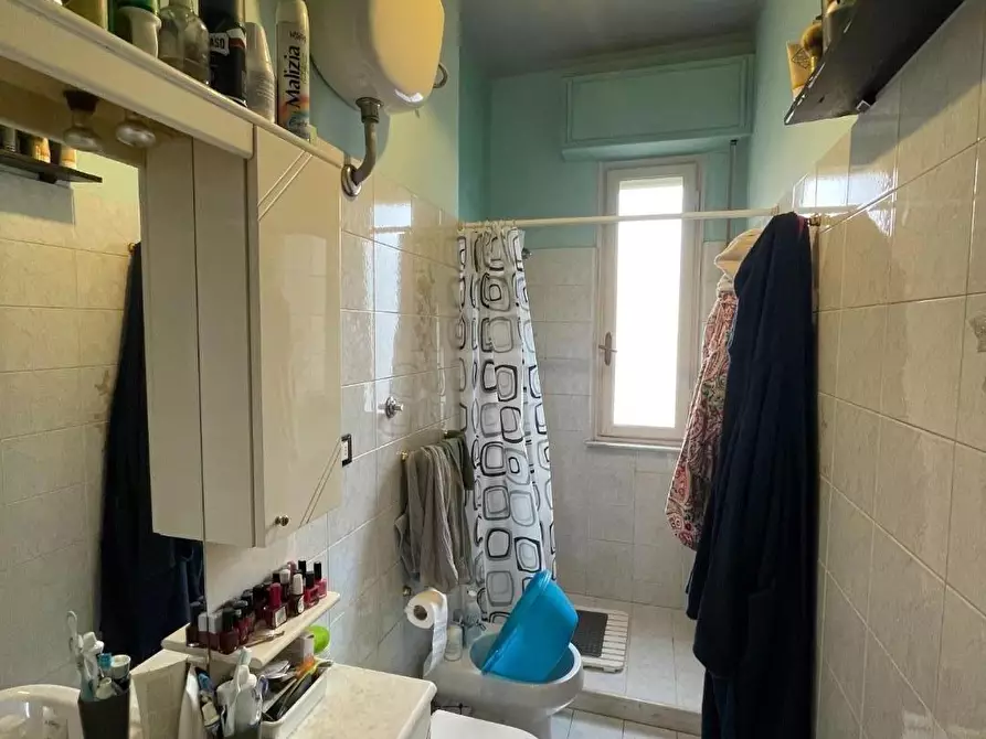 Immagine 16 di Appartamento in vendita  a Lucca