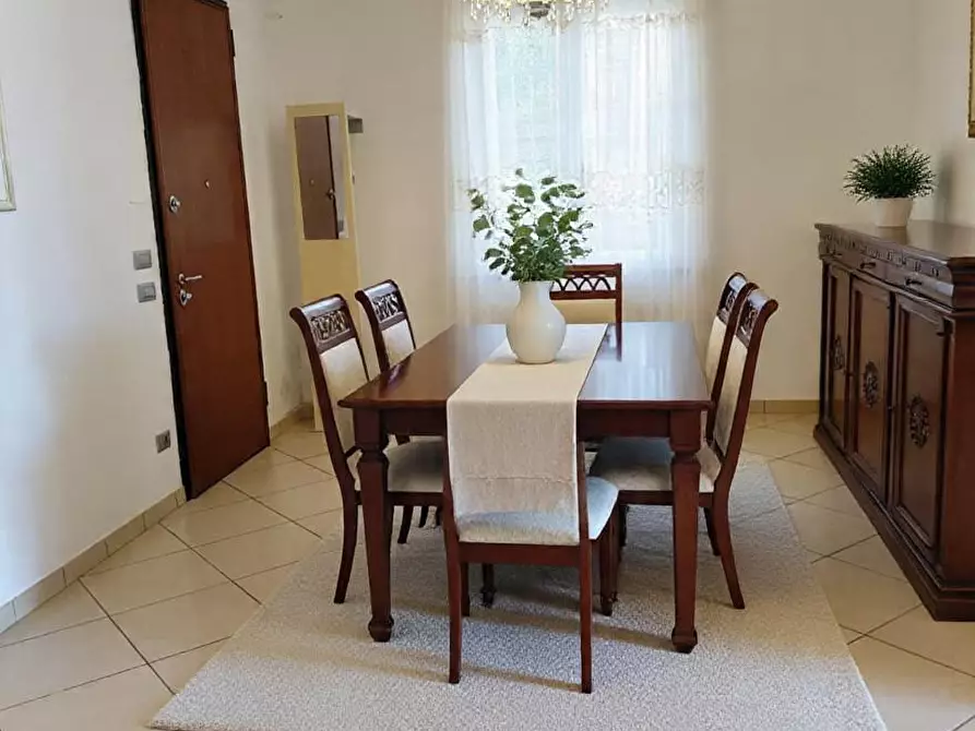 Immagine 16 di Casa bifamiliare in vendita  a Cascina