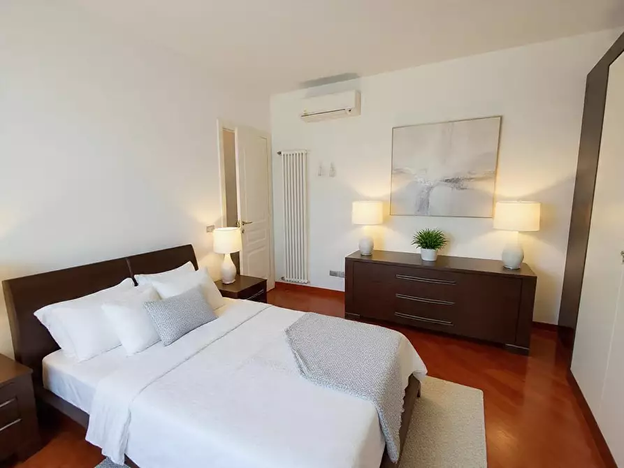 Immagine 49 di Casa bifamiliare in vendita  a Cascina