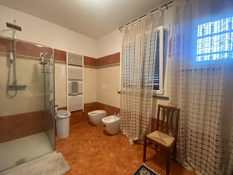 Immagine 10 di Casa bifamiliare in vendita  a Cascina