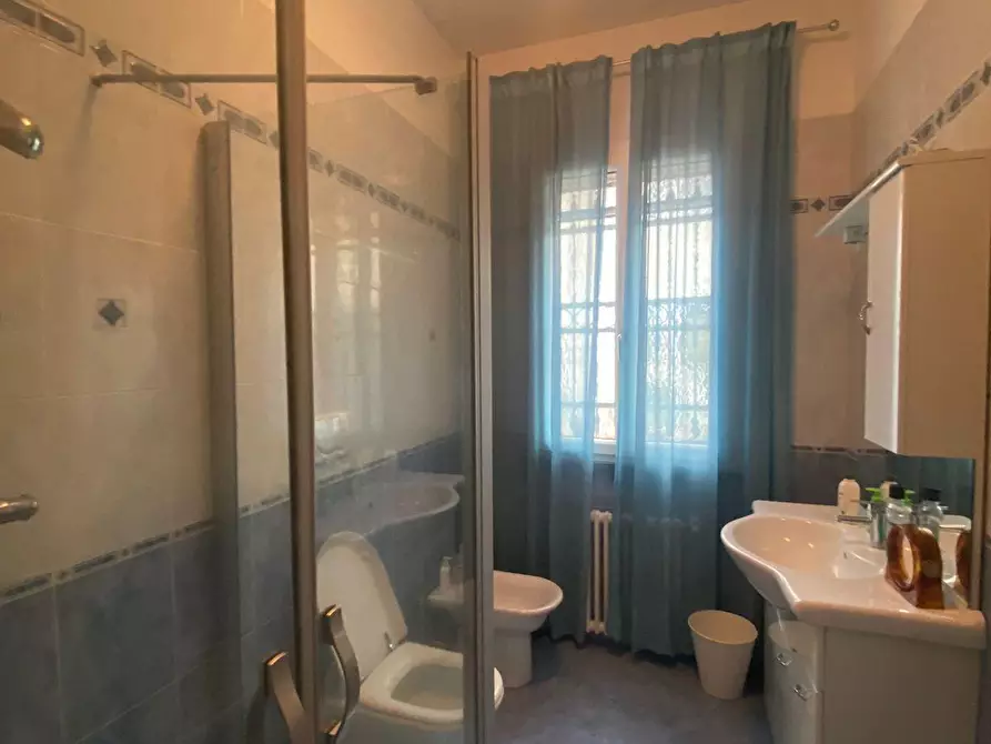 Immagine 9 di Casa bifamiliare in vendita  a Cascina