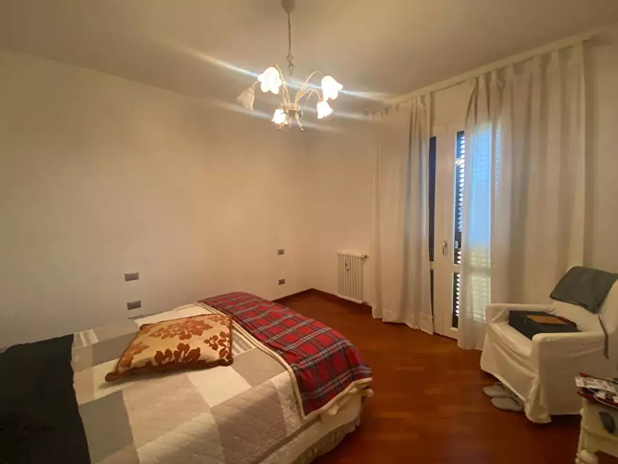 Immagine 13 di Casa bifamiliare in vendita  a Cascina