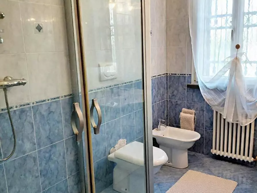 Immagine 23 di Casa bifamiliare in vendita  a Cascina