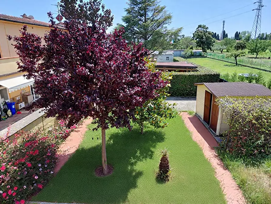 Immagine 4 di Casa bifamiliare in vendita  a Cascina