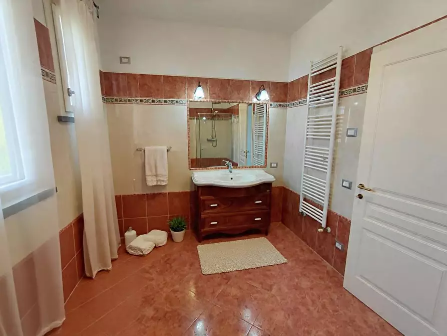 Immagine 43 di Casa bifamiliare in vendita  a Cascina