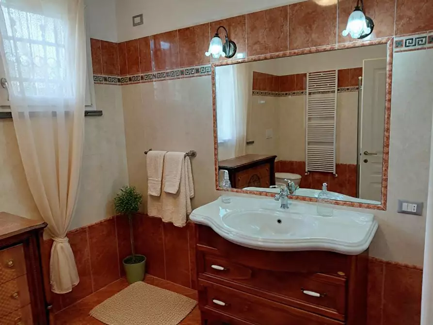 Immagine 37 di Casa bifamiliare in vendita  a Cascina