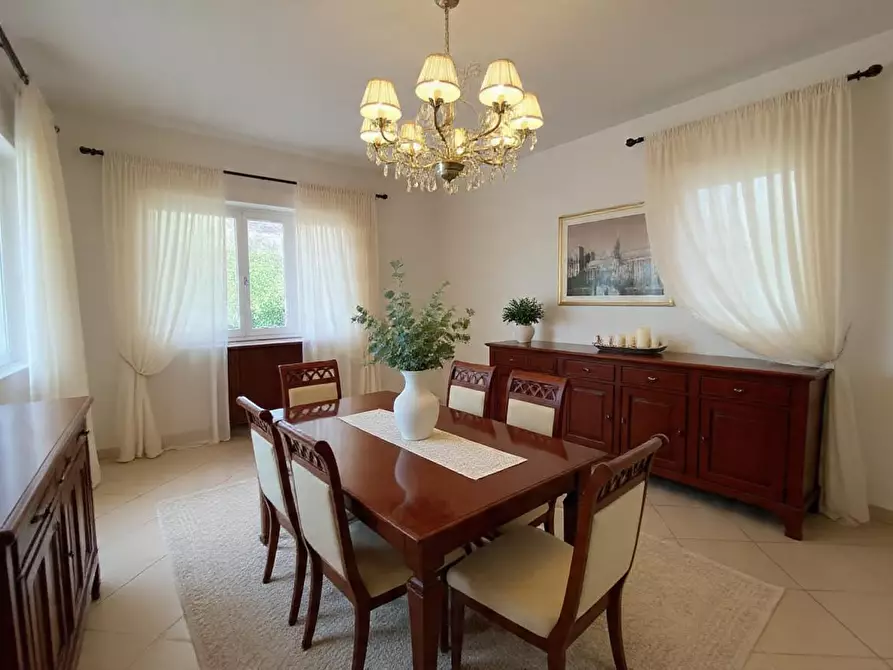 Immagine 10 di Casa bifamiliare in vendita  a Cascina