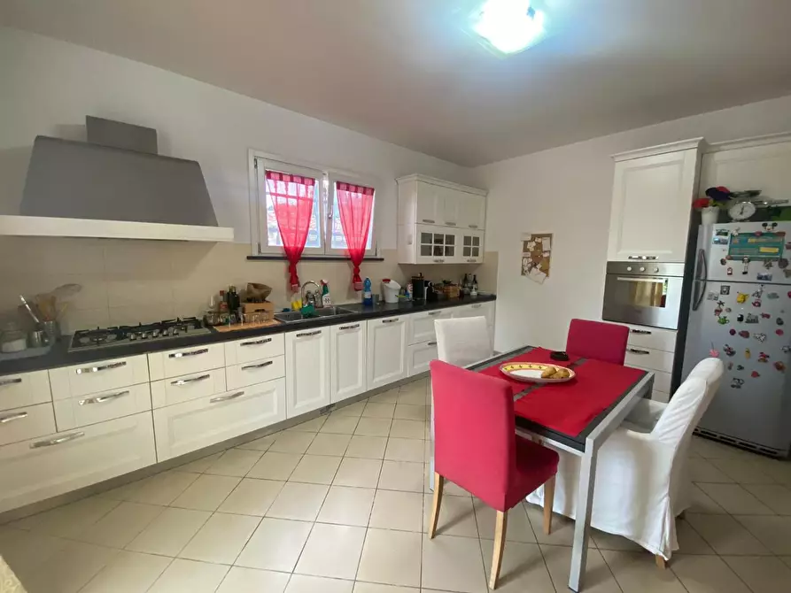 Immagine 4 di Casa bifamiliare in vendita  a Cascina