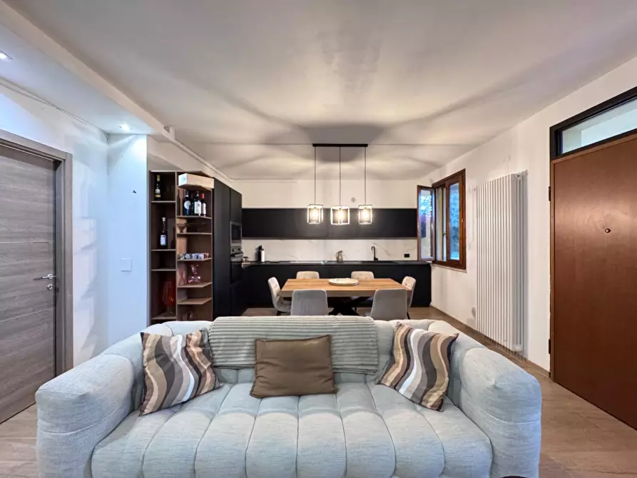 Immagine 16 di Appartamento in vendita  a Cerreto Guidi