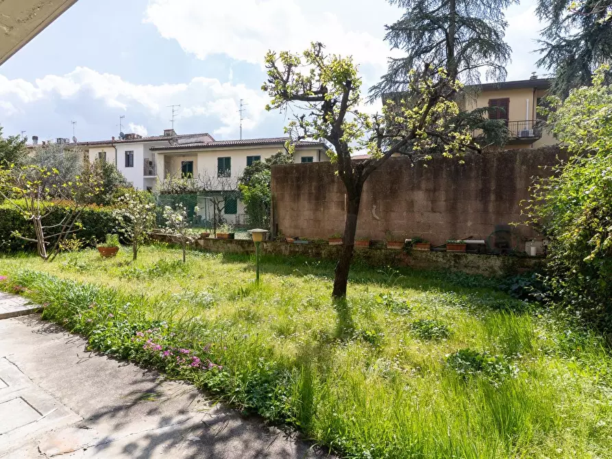 Immagine 37 di Appartamento in vendita  a Empoli