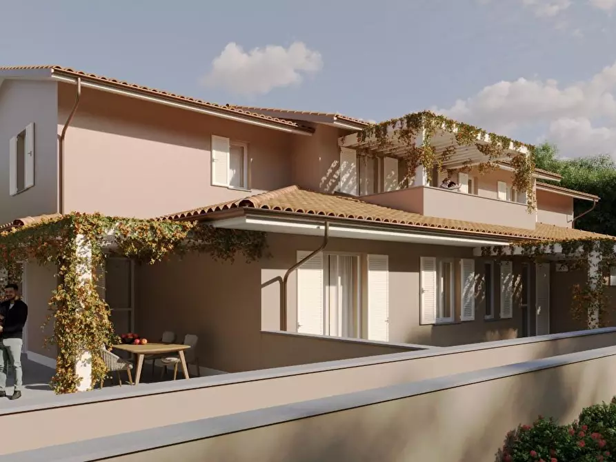 Immagine 1 di Villetta a schiera in vendita  a Pontedera