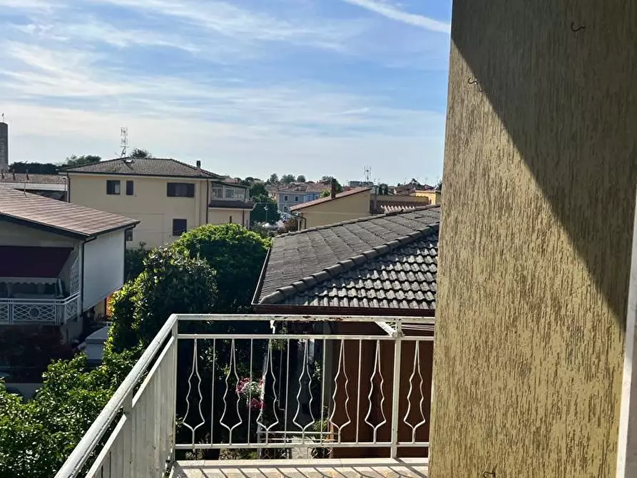 Immagine 2 di Appartamento in affitto  a Vecchiano