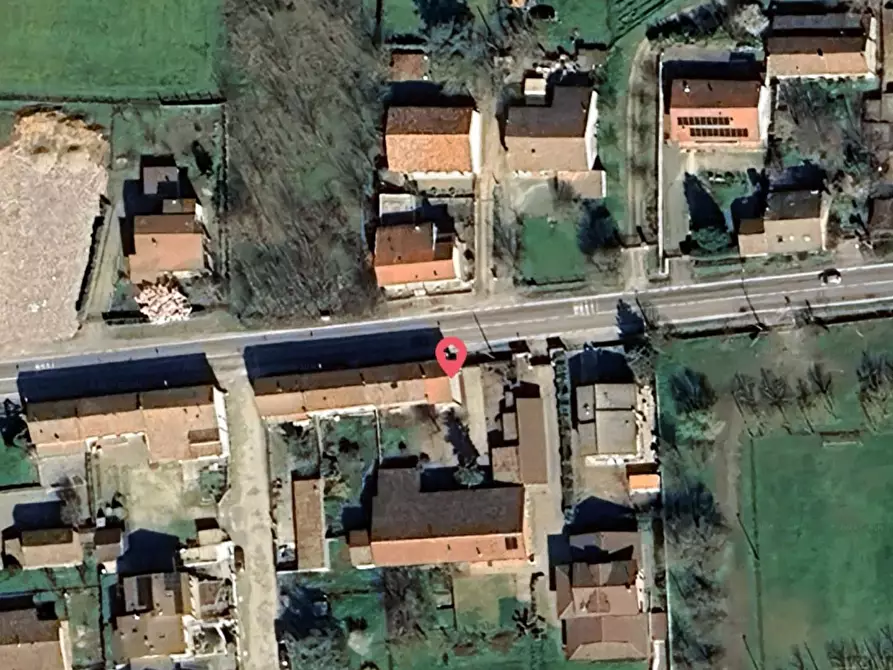 Immagine 5 di Locale commerciale in vendita  a Tortona