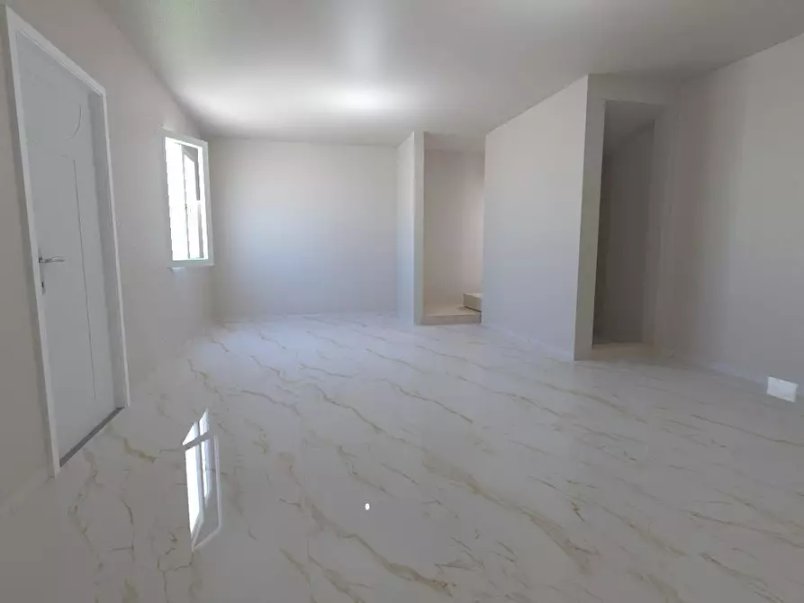 Immagine 2 di Casa quadrifamiliare in vendita  a Camaiore