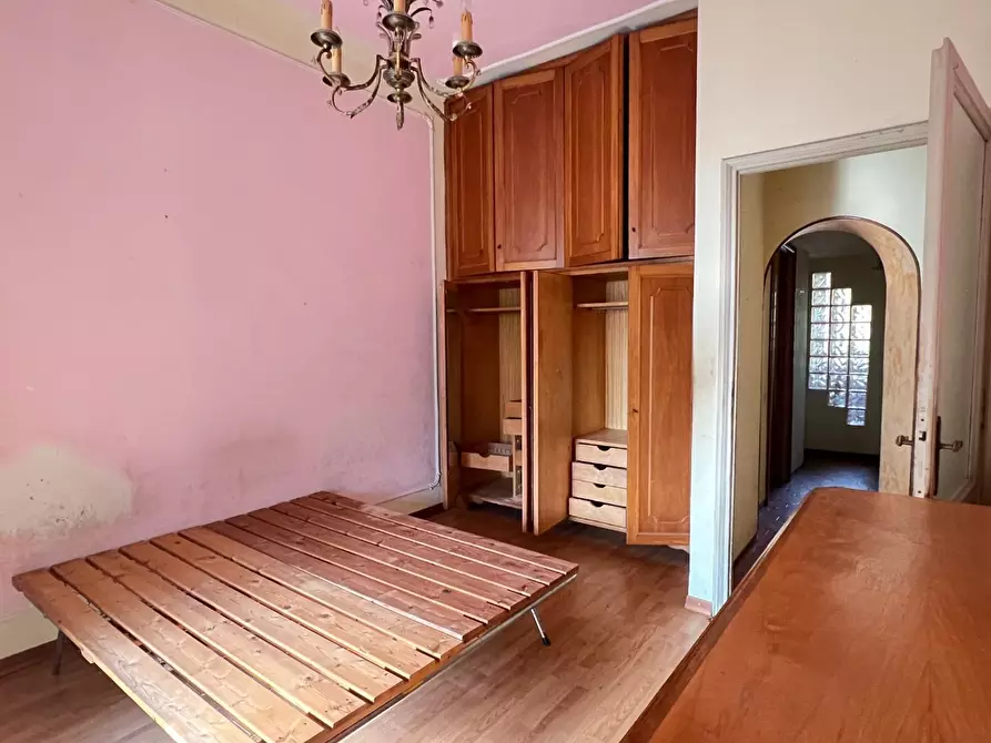 Immagine 11 di Appartamento in vendita  a Massa