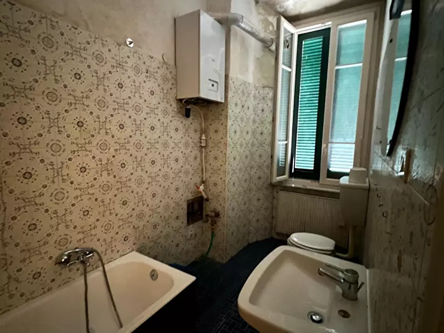 Immagine 16 di Appartamento in vendita  a Massa