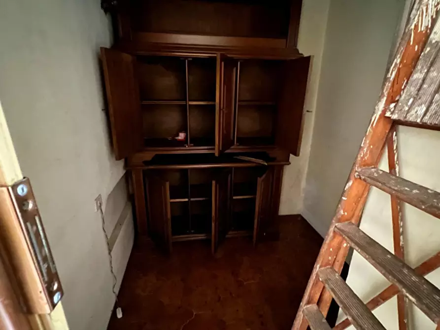 Immagine 14 di Appartamento in vendita  a Massa