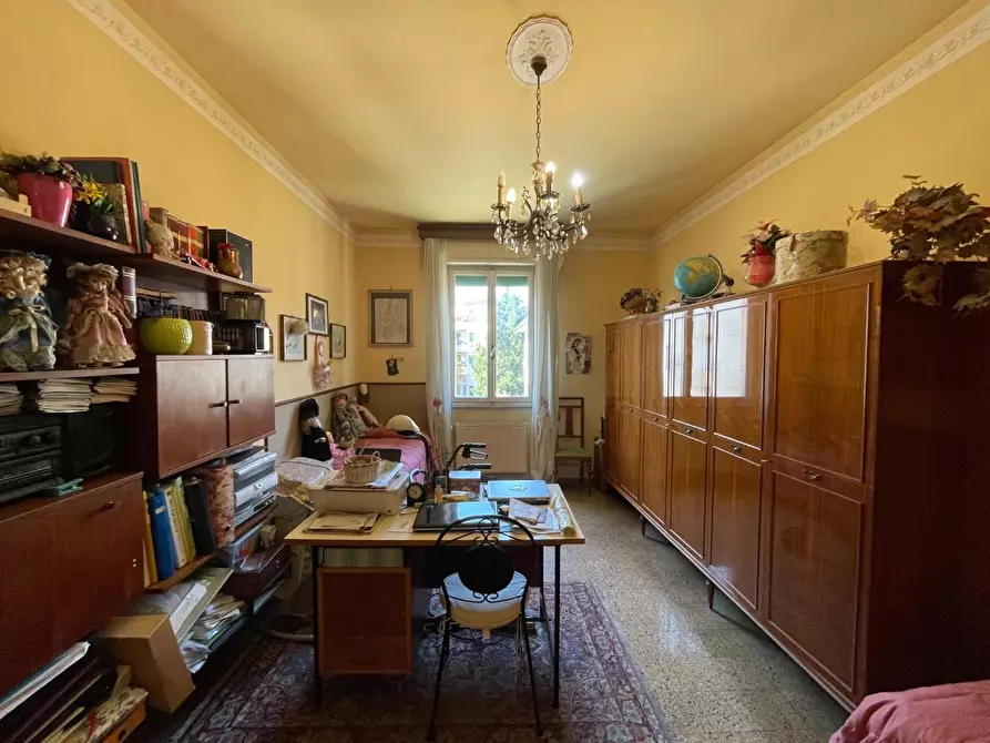 Immagine 16 di Appartamento in vendita  a Lucca