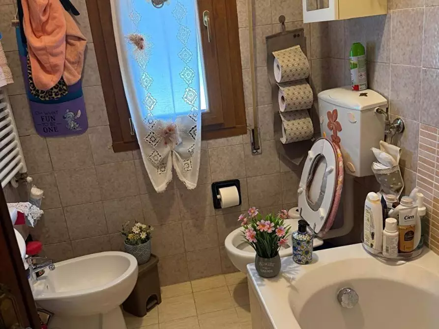 Immagine 15 di Appartamento in vendita  a Castelnuovo Magra