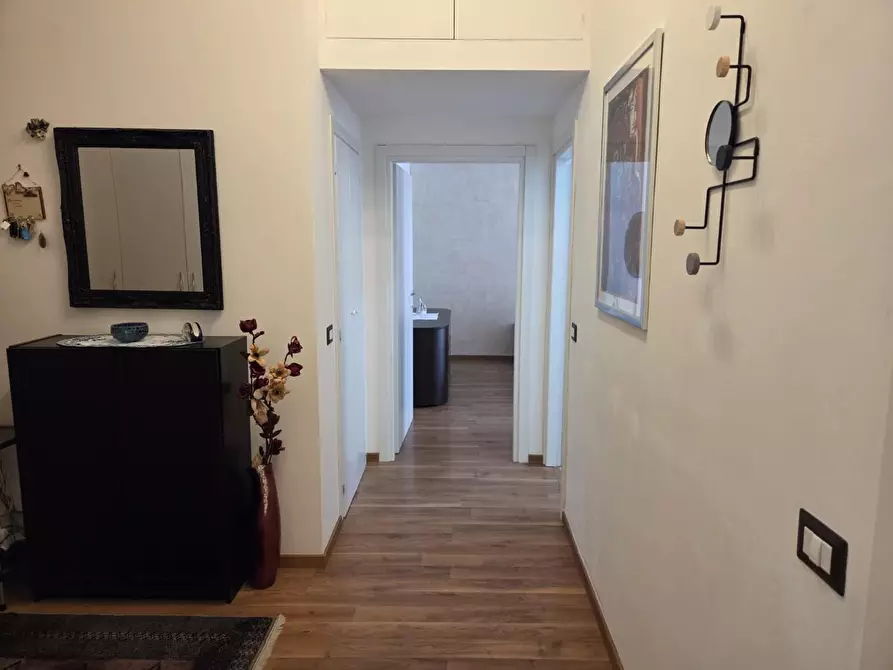 Immagine 35 di Appartamento in vendita  a Siena