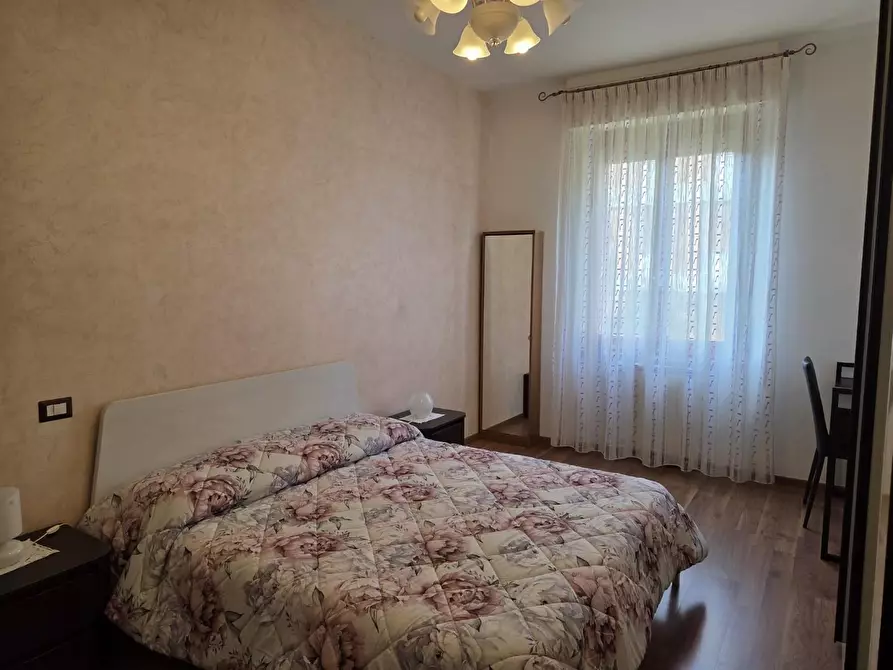 Immagine 25 di Appartamento in vendita  a Siena