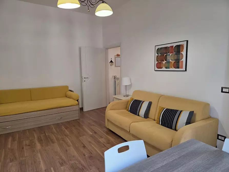 Immagine 11 di Appartamento in vendita  a Siena