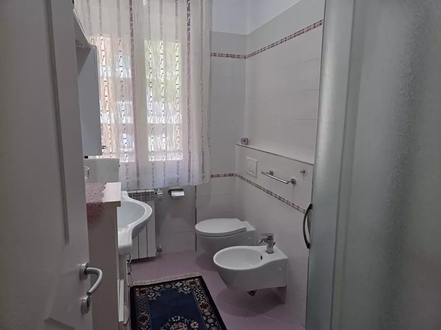 Immagine 30 di Appartamento in vendita  a Siena