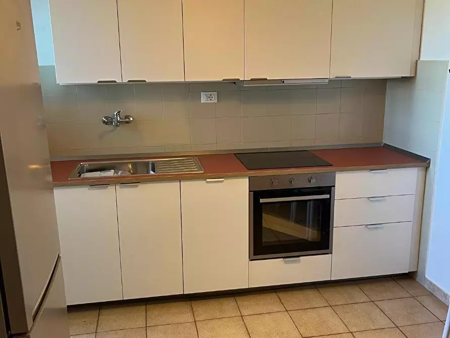 Immagine 1 di Appartamento in affitto  a Pisa