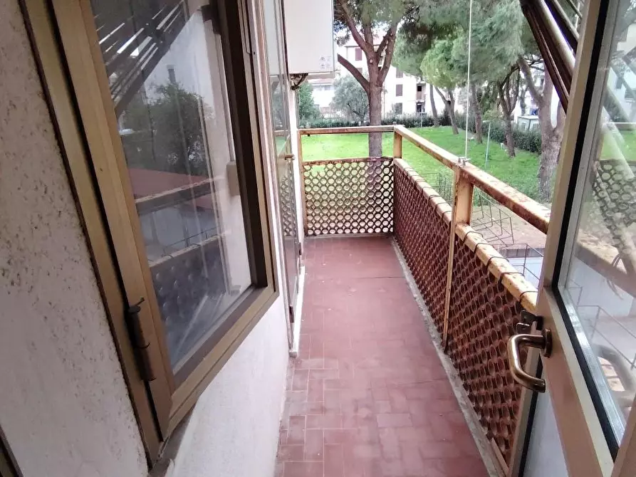 Immagine 7 di Appartamento in vendita  a Massa