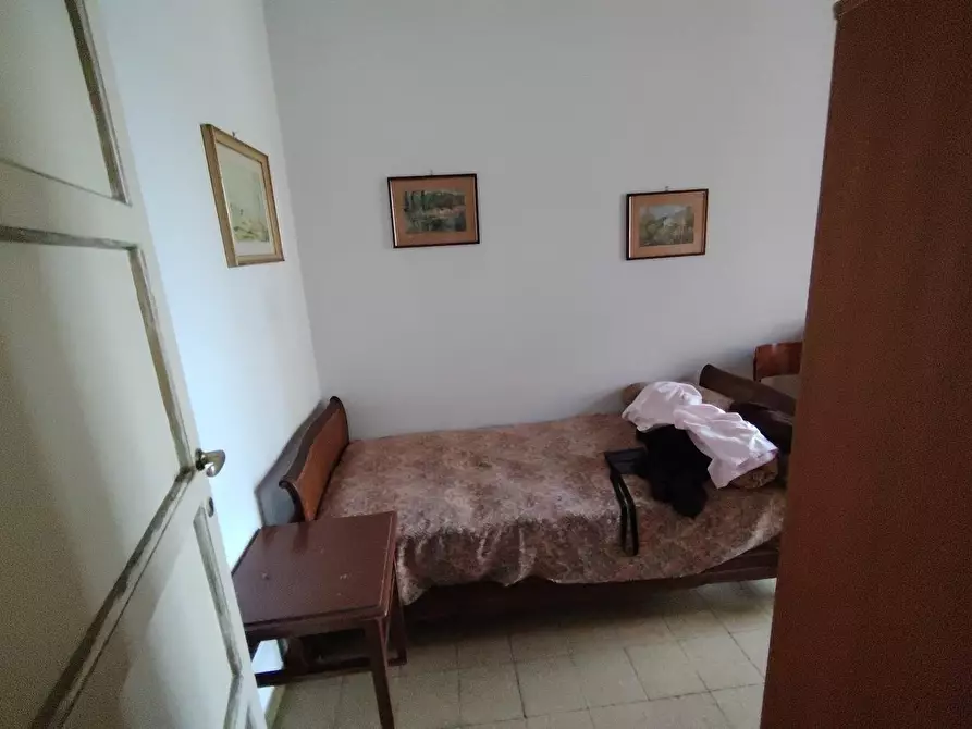 Immagine 15 di Appartamento in vendita  a Massa