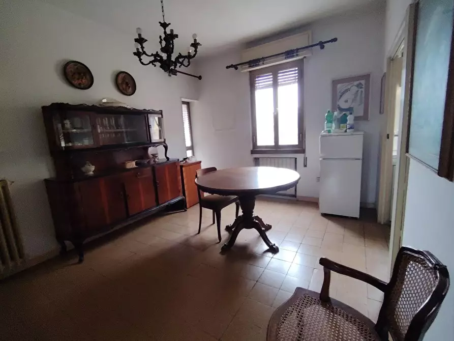 Immagine 4 di Appartamento in vendita  a Massa