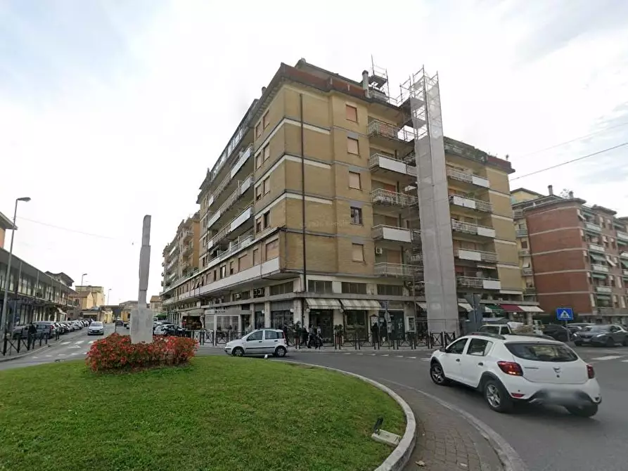 Immagine 1 di Appartamento in vendita  a Carrara