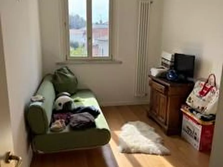 Immagine 2 di Appartamento in vendita  a Massa