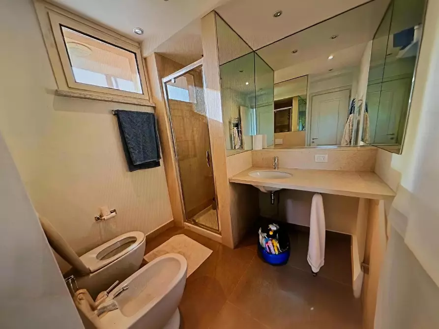 Immagine 3 di Appartamento in vendita  a Massa