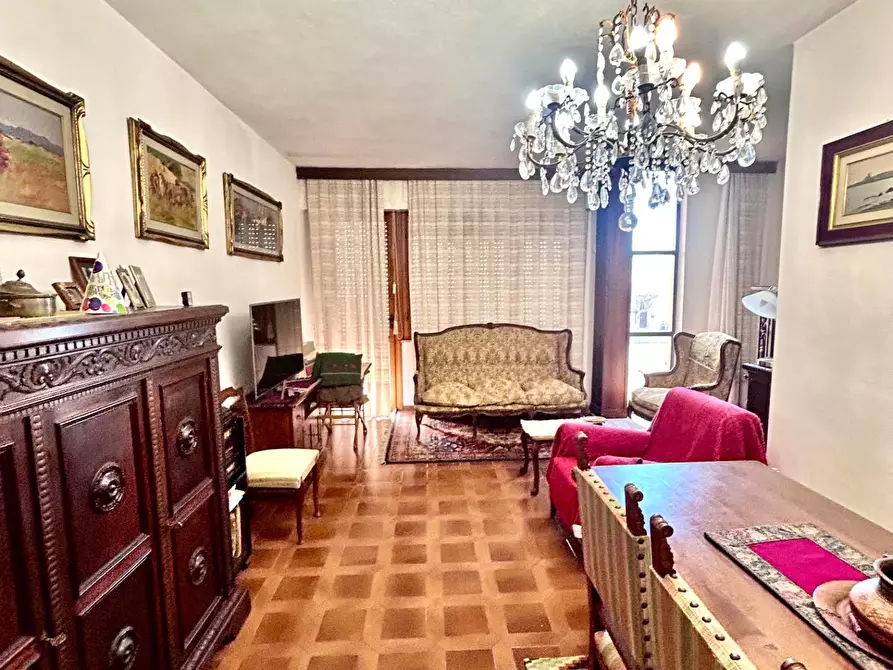 Immagine 2 di Appartamento in vendita  a Pisa