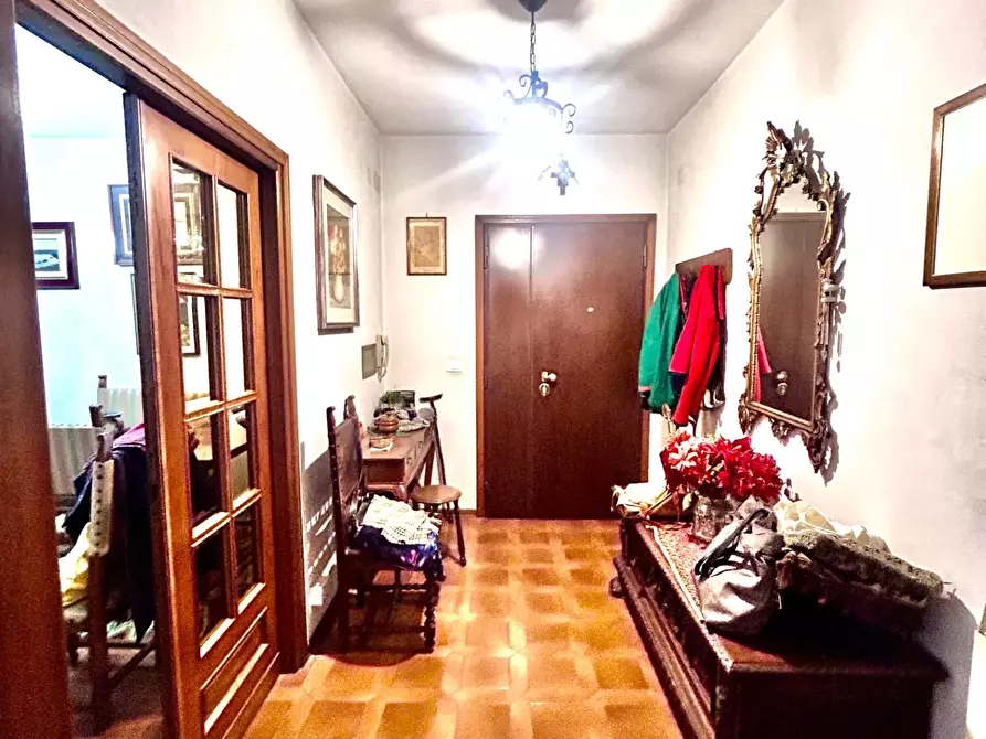 Immagine 5 di Appartamento in vendita  a Pisa