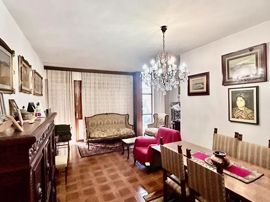 Immagine 1 di Appartamento in vendita  a Pisa