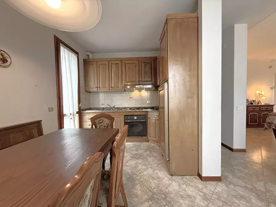 Immagine 10 di Villetta a schiera in vendita  a Santa Croce Sull'arno