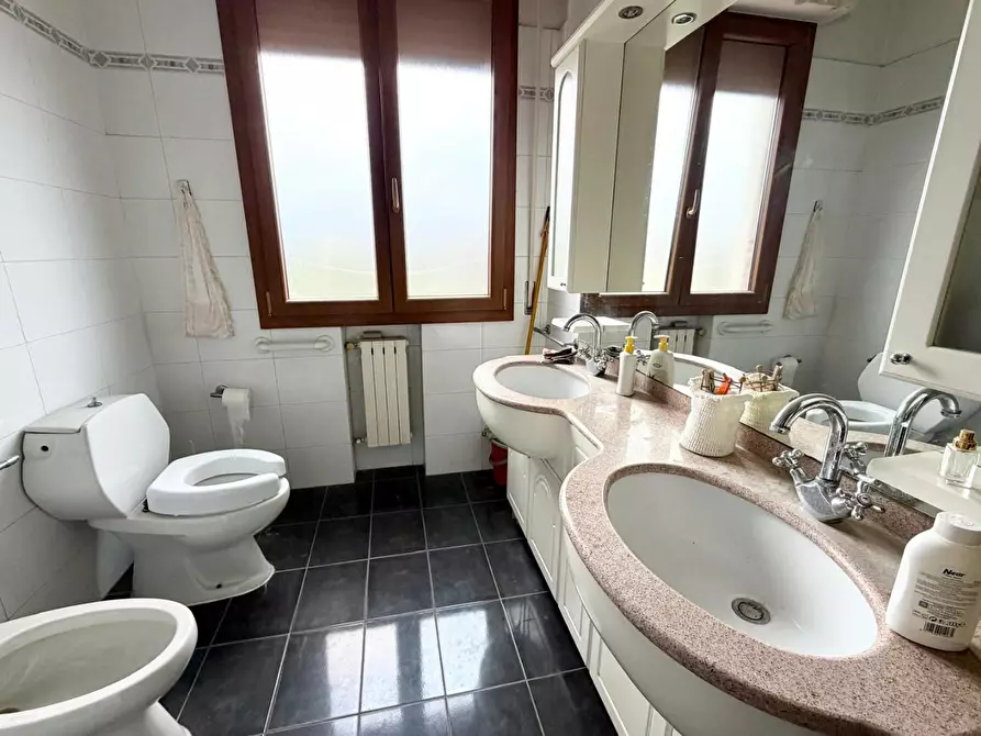 Immagine 26 di Appartamento in vendita  a Vinci