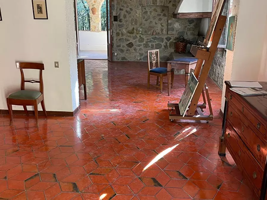 Immagine 10 di Villa in vendita  a Murlo