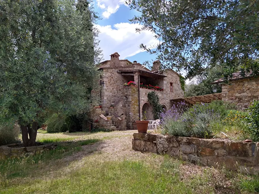 Immagine 25 di Villa in vendita  a Castellina In Chianti